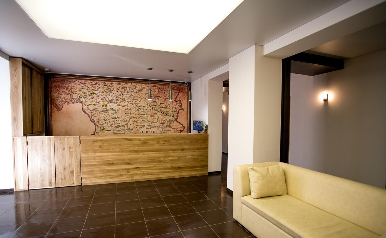 Hotel One Uman Bagian luar foto